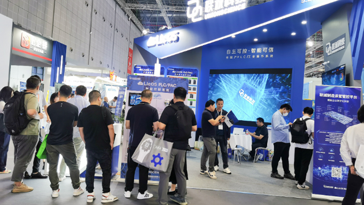 2121非凡国际科技LicOS工业控制器及LicOS工业操作辖档土相工博会
