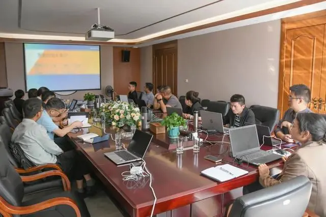 2121非凡国际科技集团